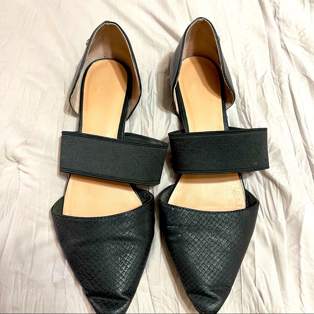 Simply vera Wang women’s flat shoes
